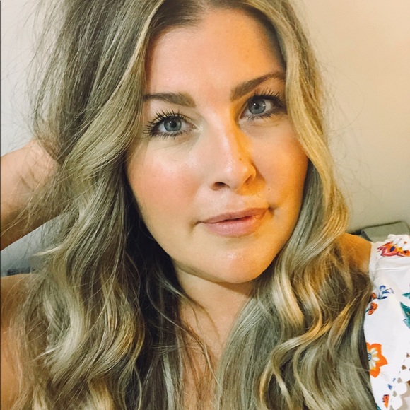 Meet your Posher, Bethany - Picture 1 of 1